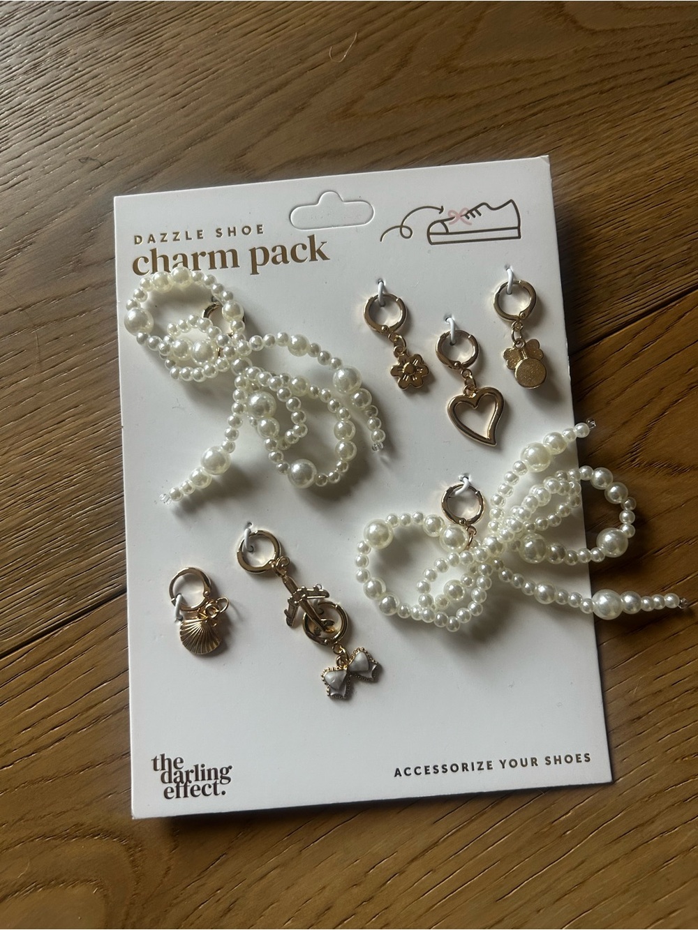 The Darling Effect Pearl & Gold Charm Pack - White/Gold Shoe Accessories